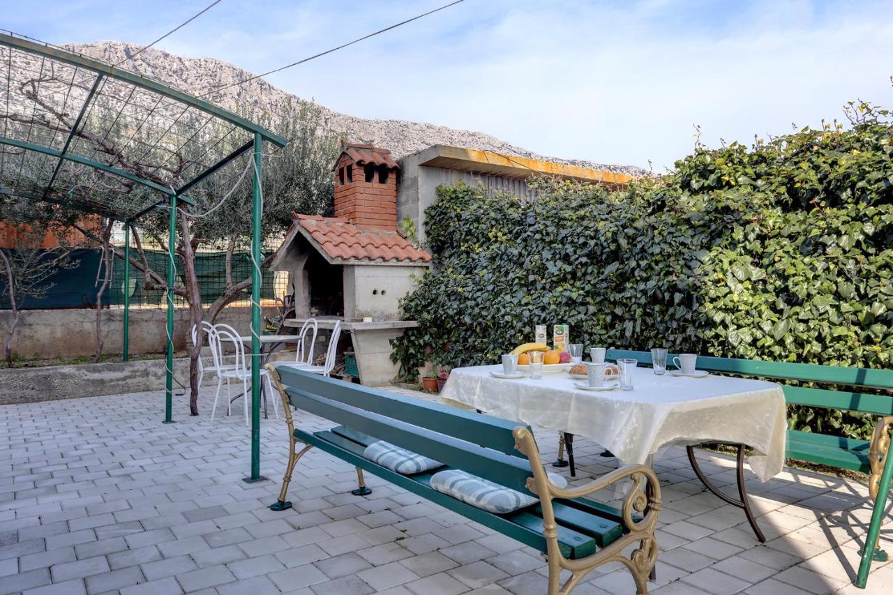 Charming Carmen Apartment Kastela Exterior photo