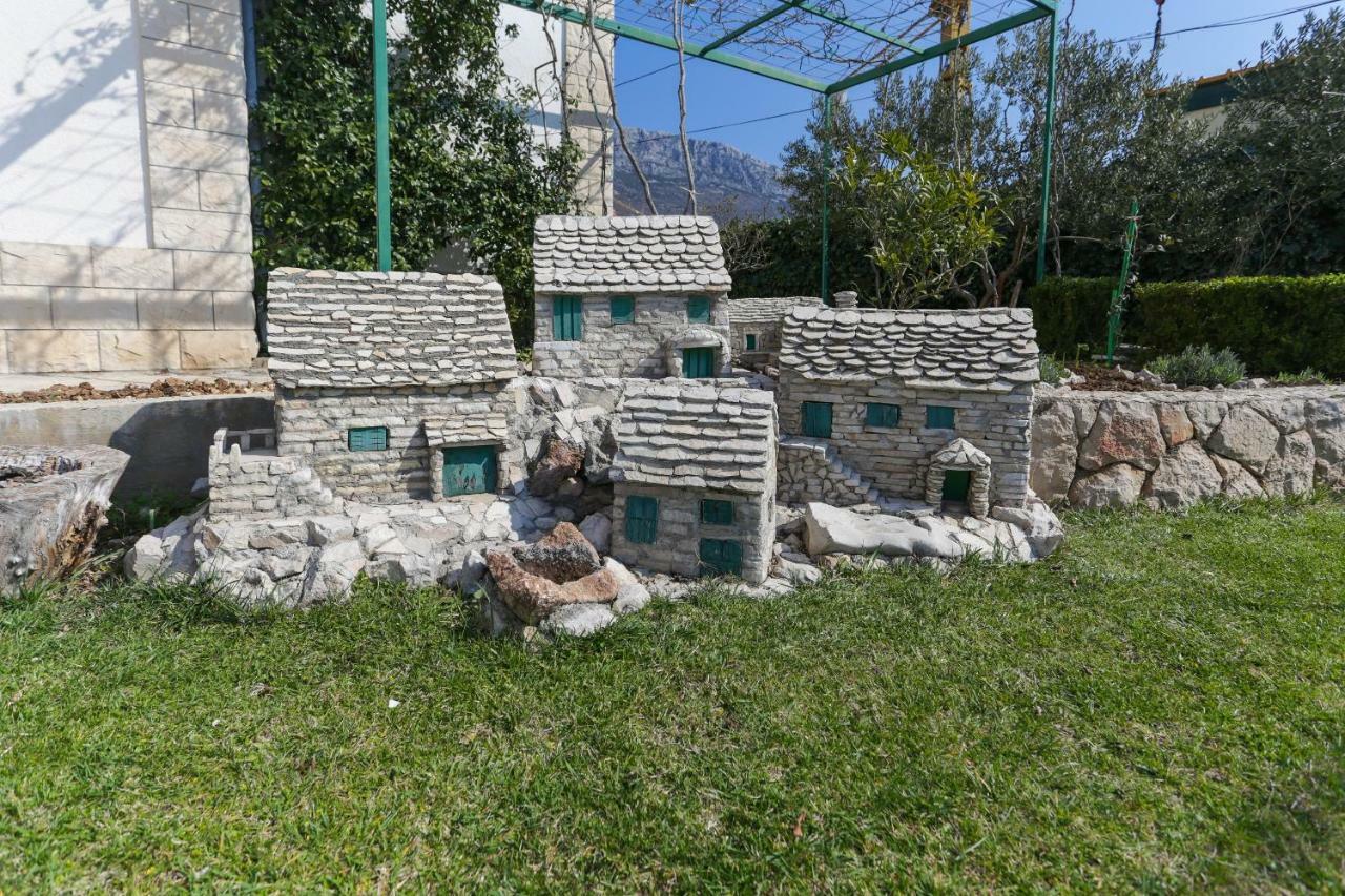 Charming Carmen Apartment Kastela Exterior photo