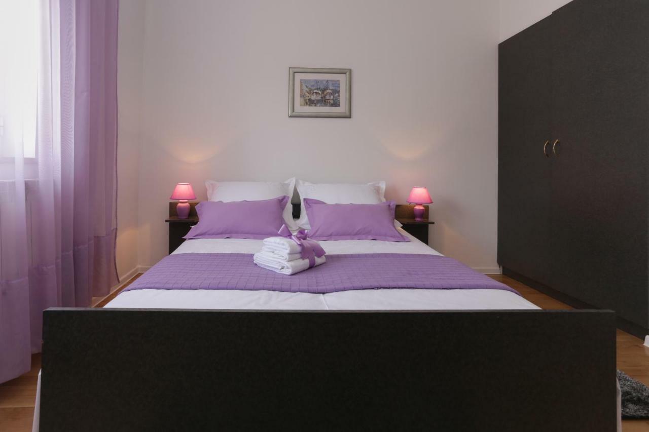 Charming Carmen Apartment Kastela Exterior photo